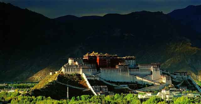布達拉宮