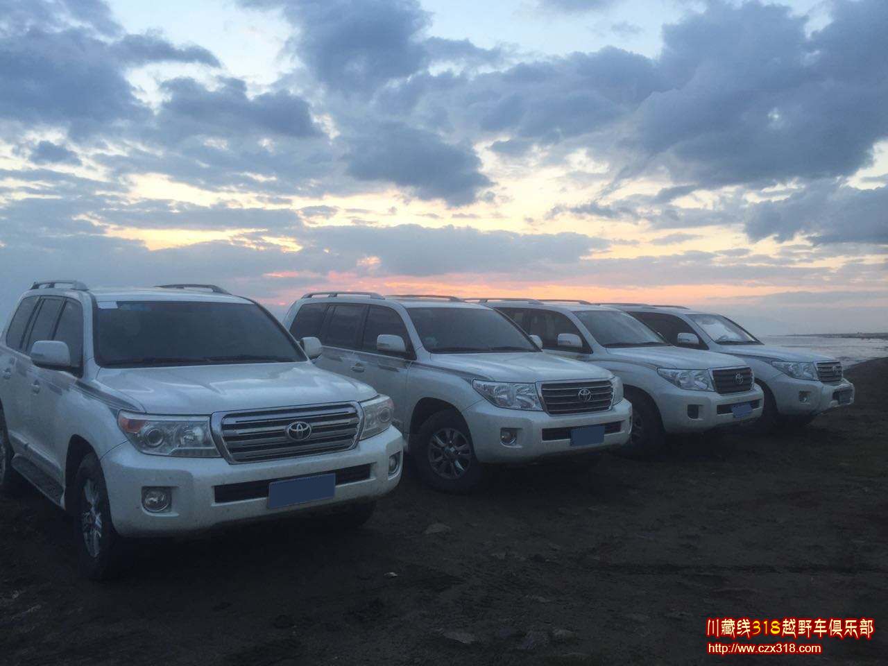 包車川藏線價(jià)格怎么算帶上司機(jī)又是多少?