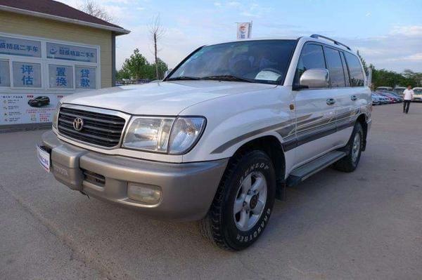 川藏線租車-陸地巡洋艦