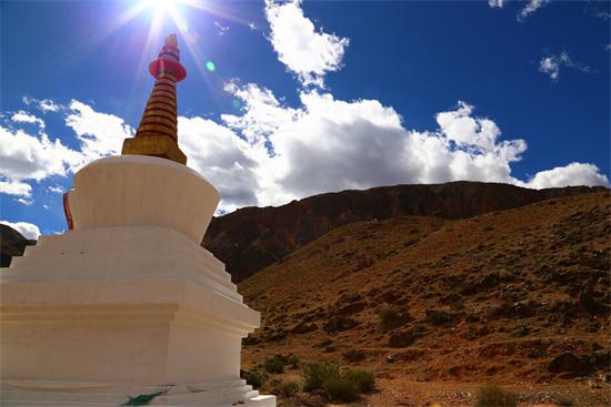 拉薩拼車去成都走川藏南線：天天有車每人1000-3000元